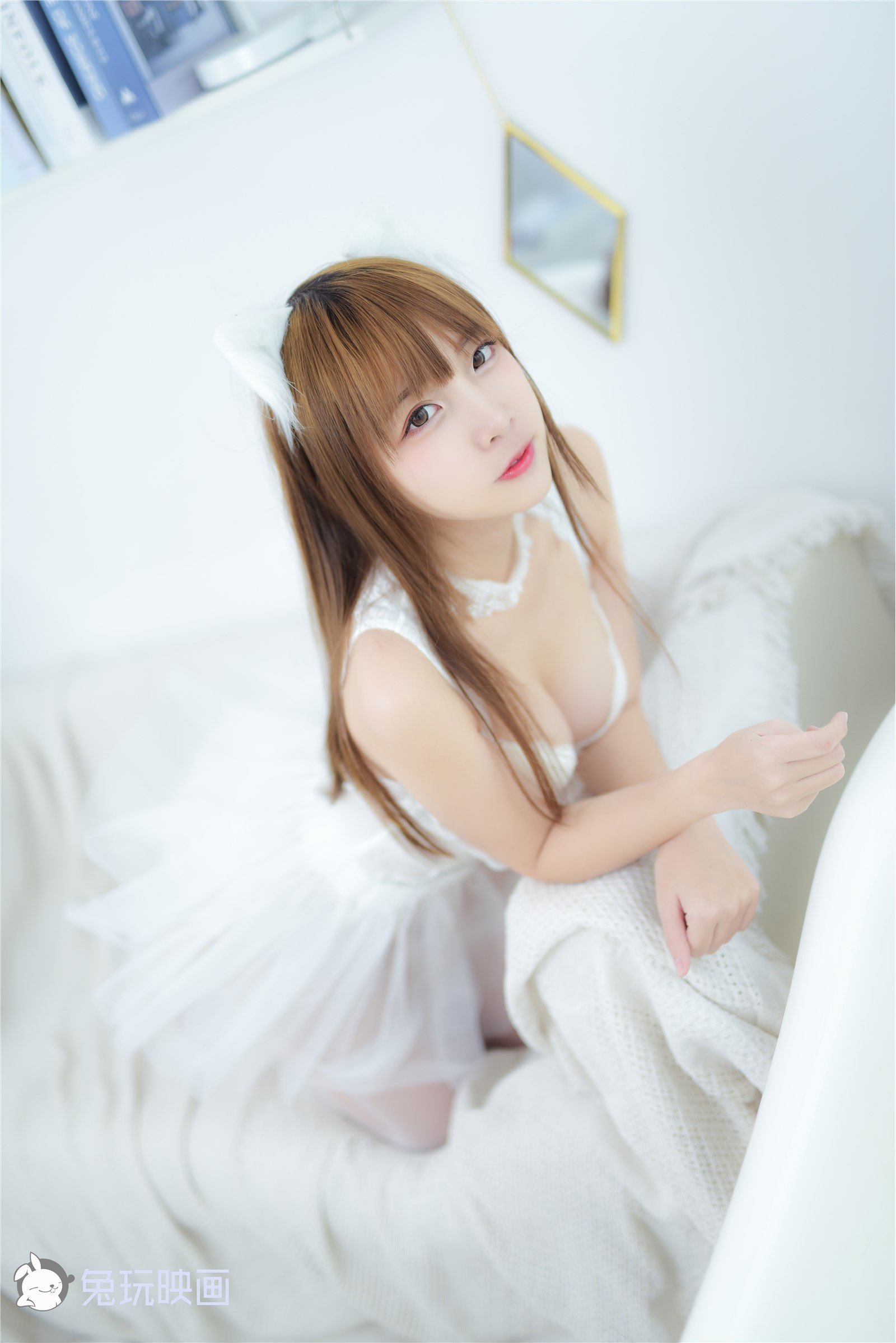 Rabbit Play Picture B99.001 White wedding dress with Hatsune Miku(4)